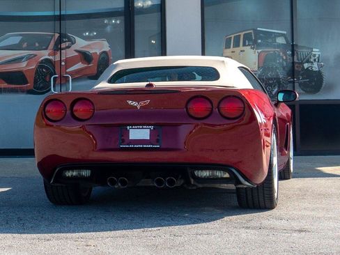 Used 2005 Chevrolet Corvette Convertible w/ Preferred Equipment Group RWD image 3