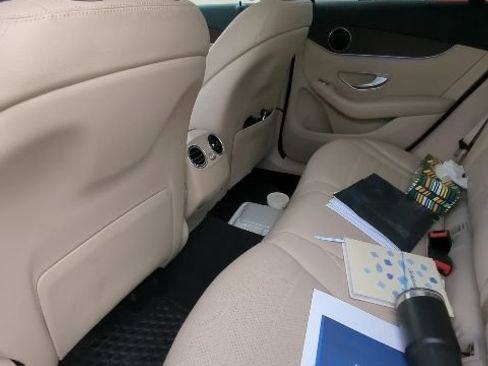 Used 2022 Mercedes-Benz GLC 300 4MATIC image 16