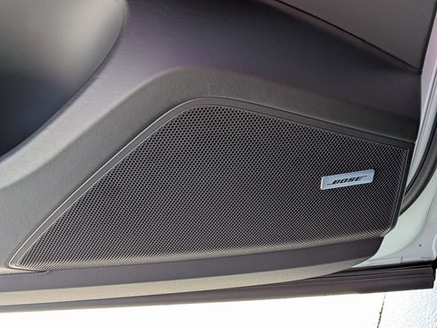 New 2026 Porsche Cayenne image 14