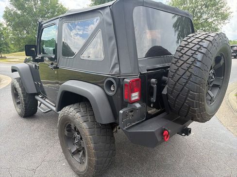 Used 2017 Jeep Wrangler Sport w/ Quick Order Package 23S AWD/4WD image 9