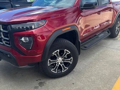 Used 2025 GMC Canyon AT4