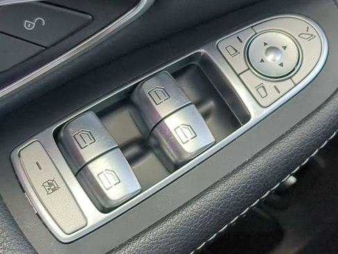 Certified 2020 Mercedes-Benz C 300 4MATIC Sedan image 20