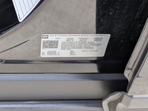 Used 2024 GMC Terrain SLT image 37