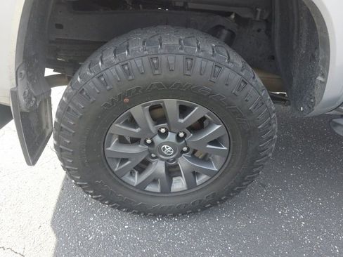 Used 2023 Toyota Tacoma SR5 image 19