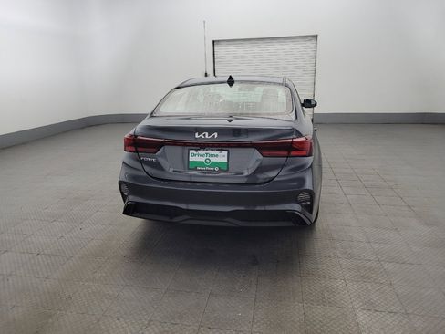 Used 2023 Kia Forte LXS image 7