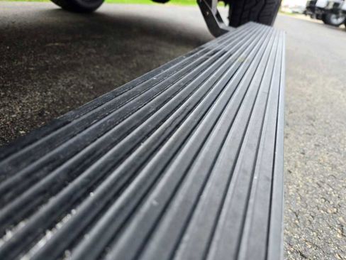 Used 2012 Ford F150 Platinum image 12