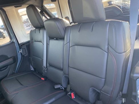 New 2026 Jeep Wrangler Unlimited Rubicon w/ Safety Group image 31