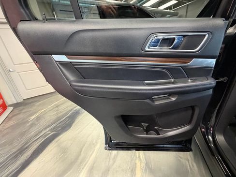 Used 2017 Ford Explorer Limited AWD/4WD image 52