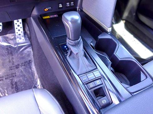 Certified 2025 Toyota Camry SE FWD image 18