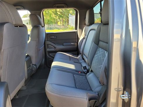 New 2026 Nissan Frontier SV w/ SV Convenience Package image 12