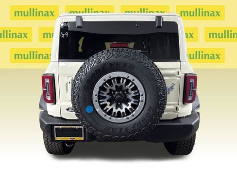New 2026 Ford Bronco Outer Banks w/ Sasquatch Package AWD/4WD image 9