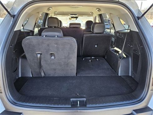 Used 2023 Kia Sorento S image 13