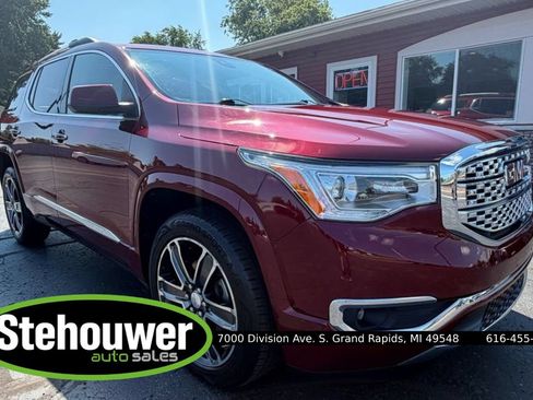 Used 2017 GMC Acadia Denali w/ Technology Package AWD/4WD image 1