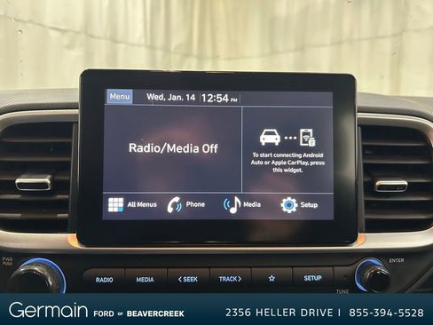 Used 2023 Hyundai Venue SEL image 18