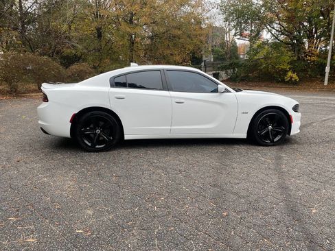 Used 2018 Dodge Charger R/T image 5