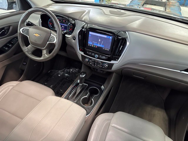 Used 2020 Chevrolet Traverse LT w/ LT Premium Package FWD image 14