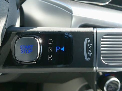 New 2026 Hyundai Ioniq 9 SE AWD/4WD image 15