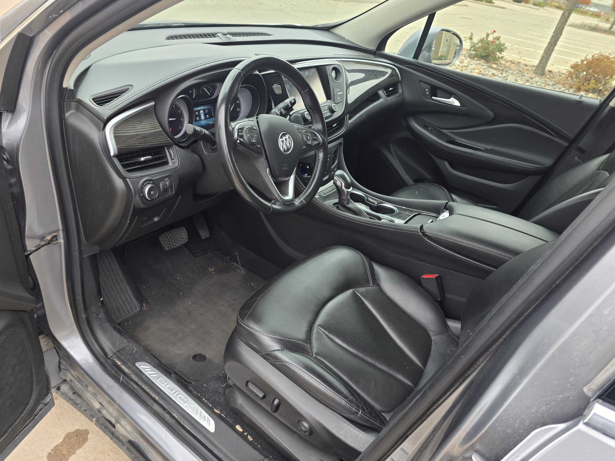 Used 2020 Buick Envision Essence AWD/4WD image 25