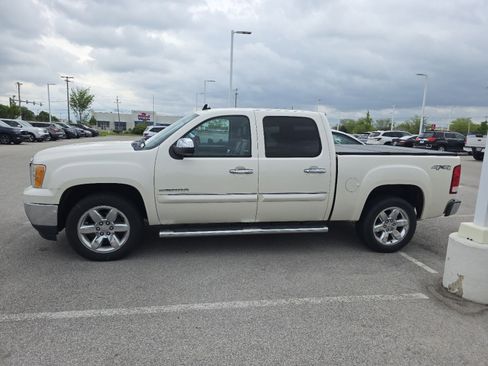 Used 2013 GMC Sierra 1500 SLT w/ SLT White Diamond Edition AWD/4WD image 5