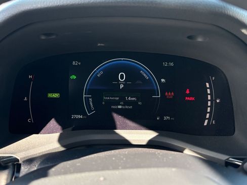 Used 2025 Toyota Camry LE image 42