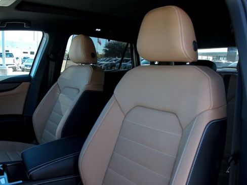 New 2026 Volkswagen Atlas Cross Sport SEL image 11