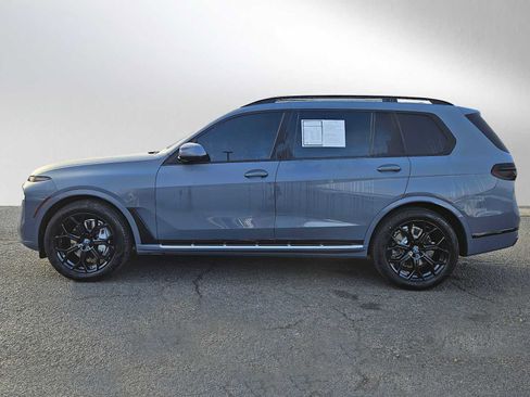 Used 2025 BMW X7 xDrive40i w/ Executive Package image 6
