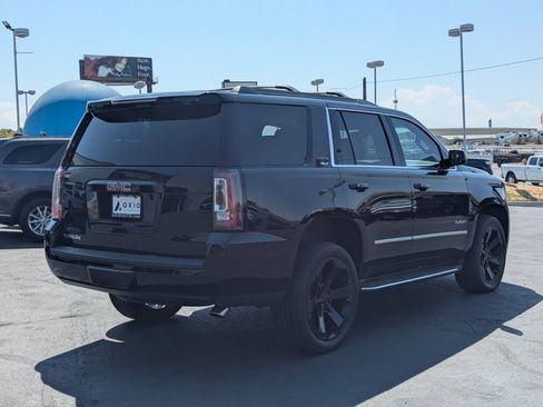 Used 2018 GMC Yukon SLT w/ Premium Edition image 3