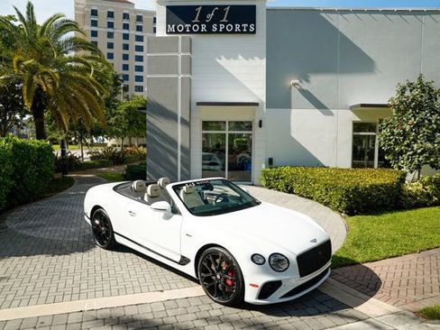 Used 2024 Bentley Continental GT Speed image 99