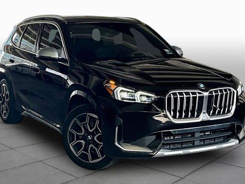 Used 2023 BMW X1 xDrive28i w/ Convenience Package AWD/4WD image 2