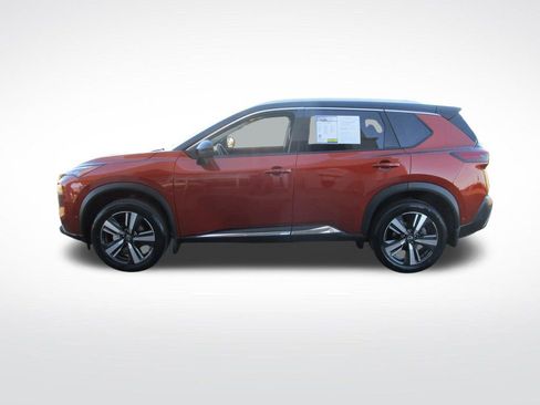 Used 2023 Nissan Rogue SL w/ SL Premium Package FWD image 3