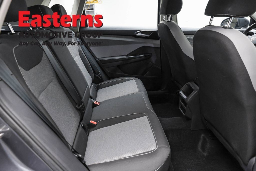 Used 2024 Volkswagen Taos S AWD/4WD image 25