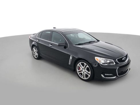 Used 2017 Chevrolet SS image 3