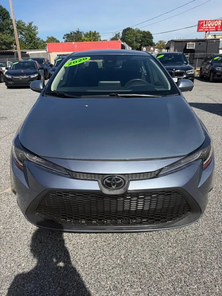 Used 2020 Toyota Corolla LE FWD image 3