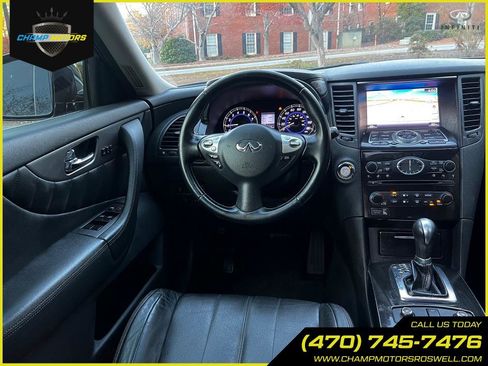 Used 2017 INFINITI QX70 2WD w/ Premium Package image 28