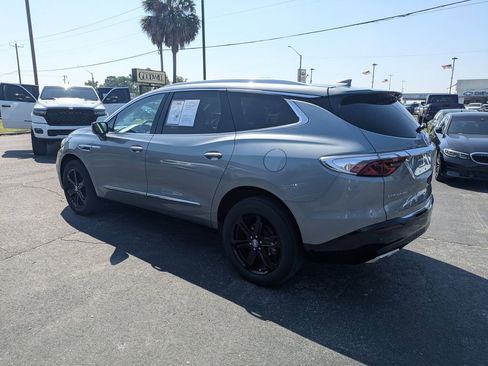 Used 2023 Buick Enclave Essence w/ Experience Buick Package image 5