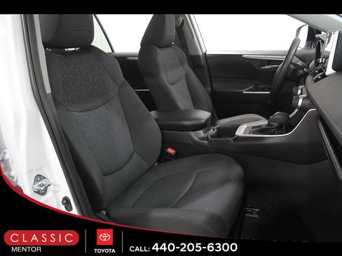 Certified 2024 Toyota RAV4 XLE AWD/4WD image 16