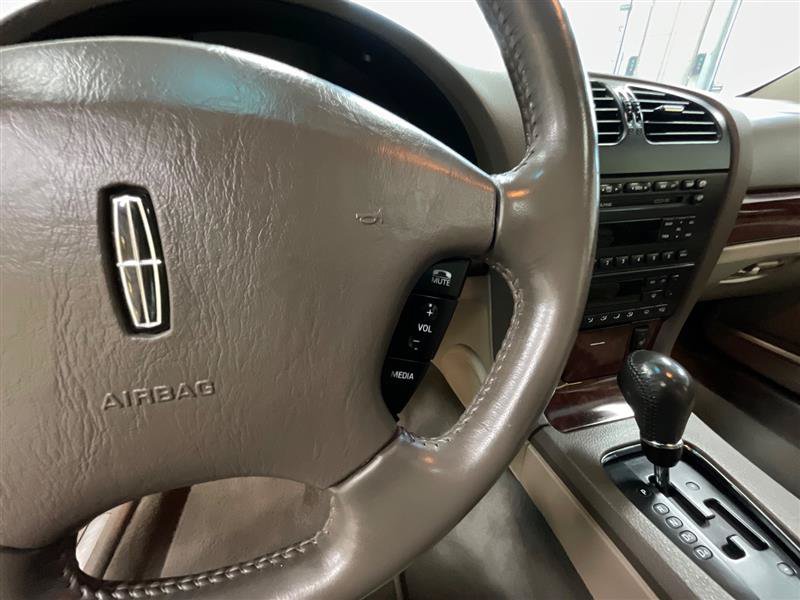 Used 2001 Lincoln LS RWD image 19