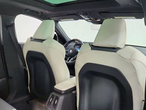 Used 2025 BMW X2 M35i image 26