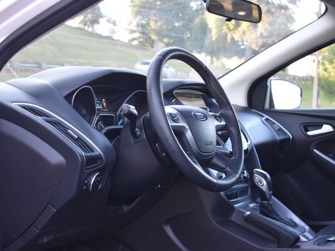 Used 2014 Ford Focus Titanium image 18