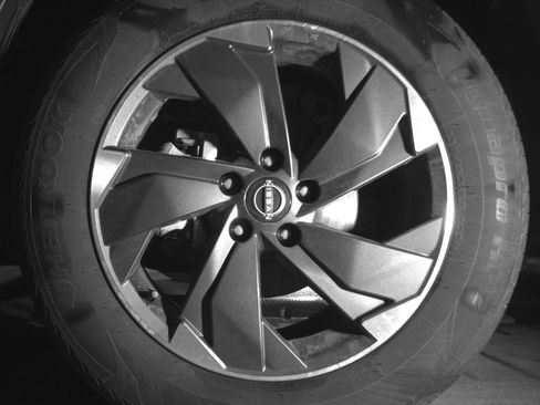 Used 2025 Nissan Rogue SV image 12