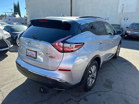 Used 2018 Nissan Murano SV image 18