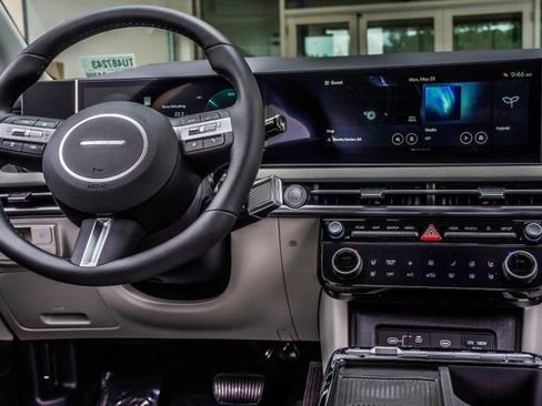 New 2026 Hyundai Tucson Limited AWD/4WD image 18