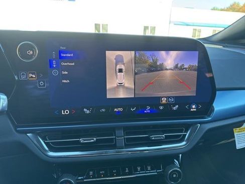 New 2026 Chevrolet Equinox EV LT image 13