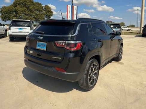 Used 2025 Jeep Compass Limited AWD/4WD image 8