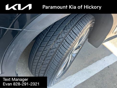 Used 2022 Kia Telluride EX w/ EX Premium Package FWD image 7