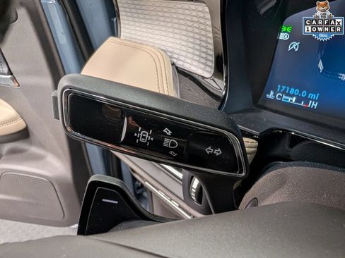 Used 2023 Lincoln Corsair AWD w/ Equipment Group 101A image 19