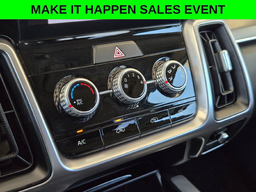 Used 2023 Kia Sorento LX AWD/4WD image 18