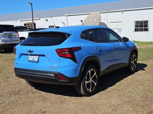 Certified 2024 Chevrolet Trax RS image 38