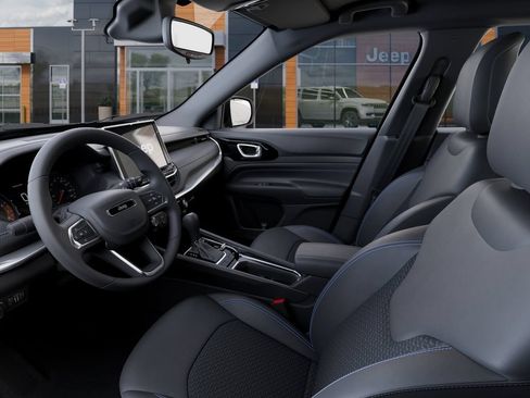 New 2026 Jeep Compass Latitude AWD/4WD image 23
