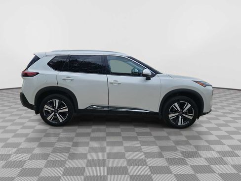 Used 2023 Nissan Rogue SL AWD/4WD image 15